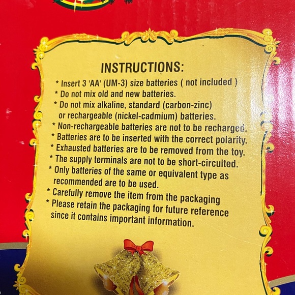 Vintage Musical Wiggle Santa 12" Sings Jingle Bells & Dances - Picture 9 of 11